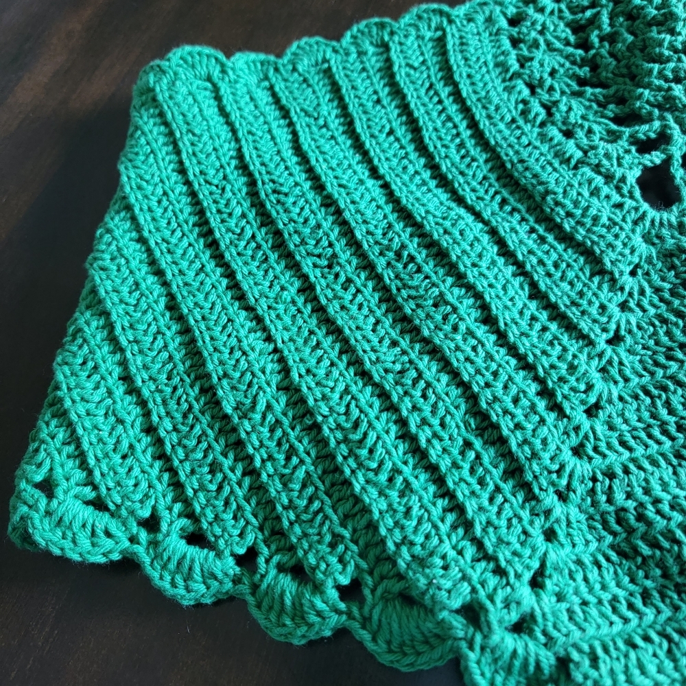 HAND-KNITTED Womens Green Halter Top with Adjustable Straps (One Size) - Picture 5 of 11